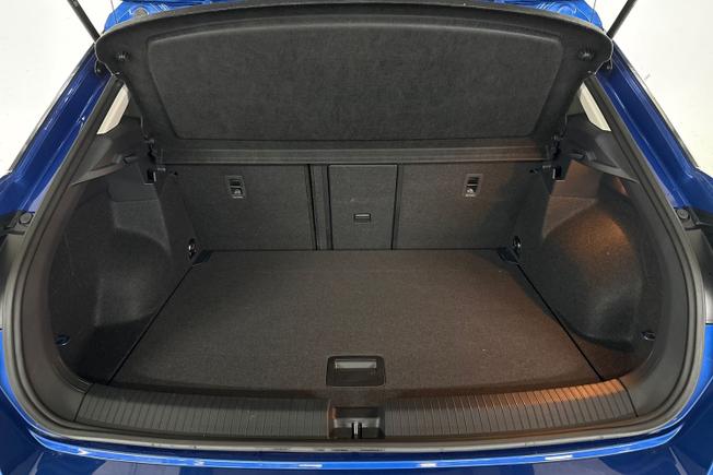Volkswagen T-Roc Photo 12