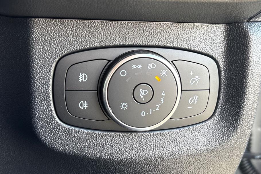 Used FORD E-TRANSIT COURIER CJ75EUM 9