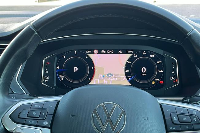 VOLKSWAGEN Tiguan Photo 29