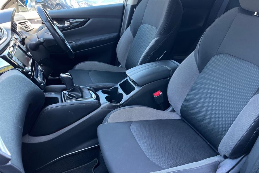 Nissan Qashqai Photo autoimg-8eed2a552075faf690b8d3347710b01851e3859e.jpg