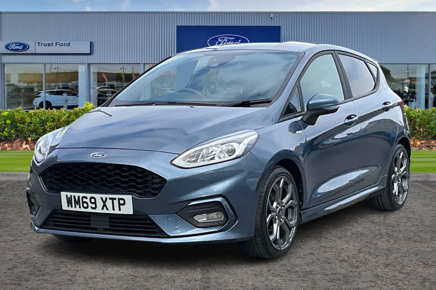 Ford FIESTA Photo 4