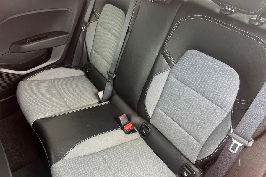Renault CLIO Photo autoimg-8eed66ef7aea8758e5bf89fc033b87511fe9c19d.jpg