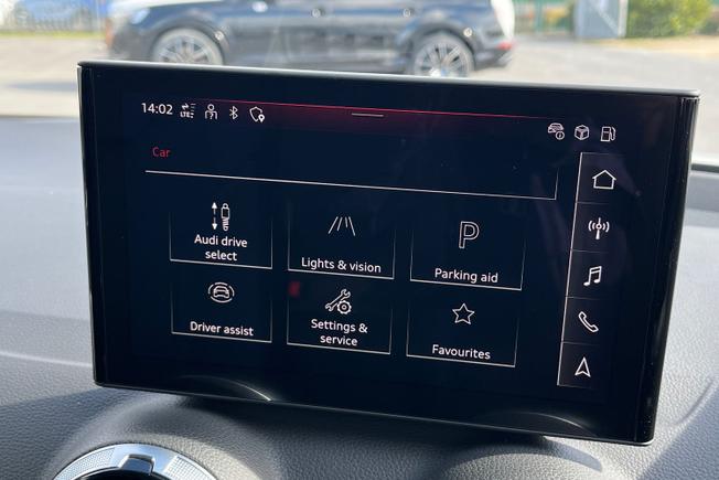 AUDI Q2 Photo 31
