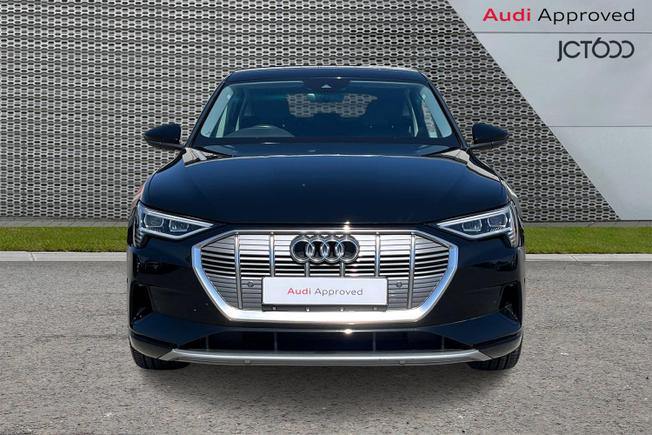 Audi e-tron Photo 8