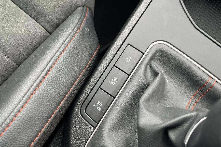 SEAT Ibiza Photo autoimg-8eef276134afe21217a432677bf18b0339ddcfac.jpg