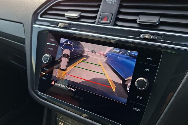 VOLKSWAGEN Tiguan Photo 25