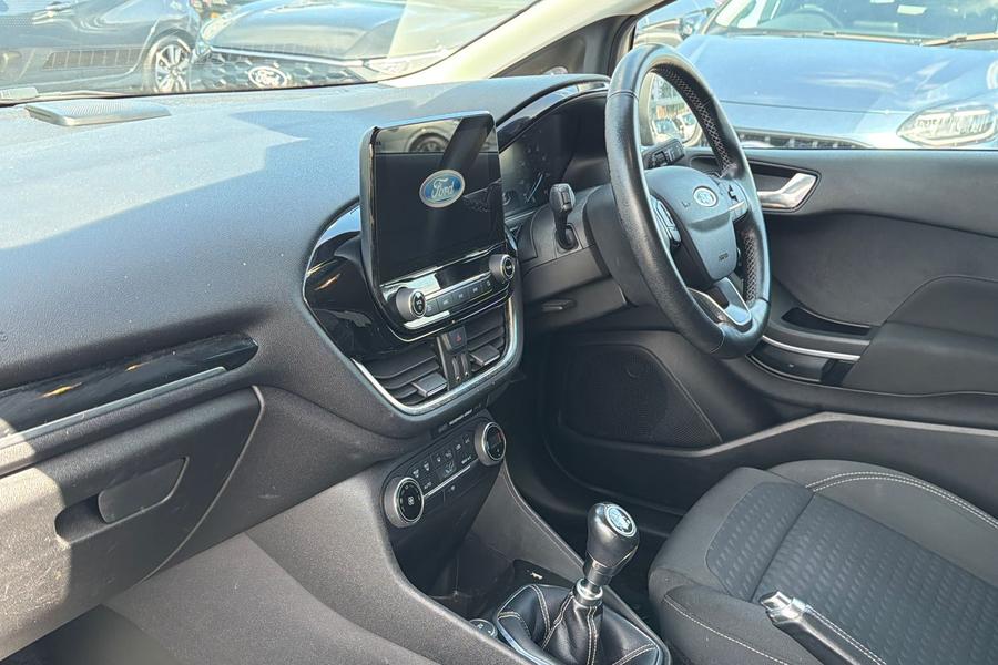 Ford FIESTA Photo autoimg-8ef00d07fc5ef6a9063f03f9154c13f12234a57e.jpg