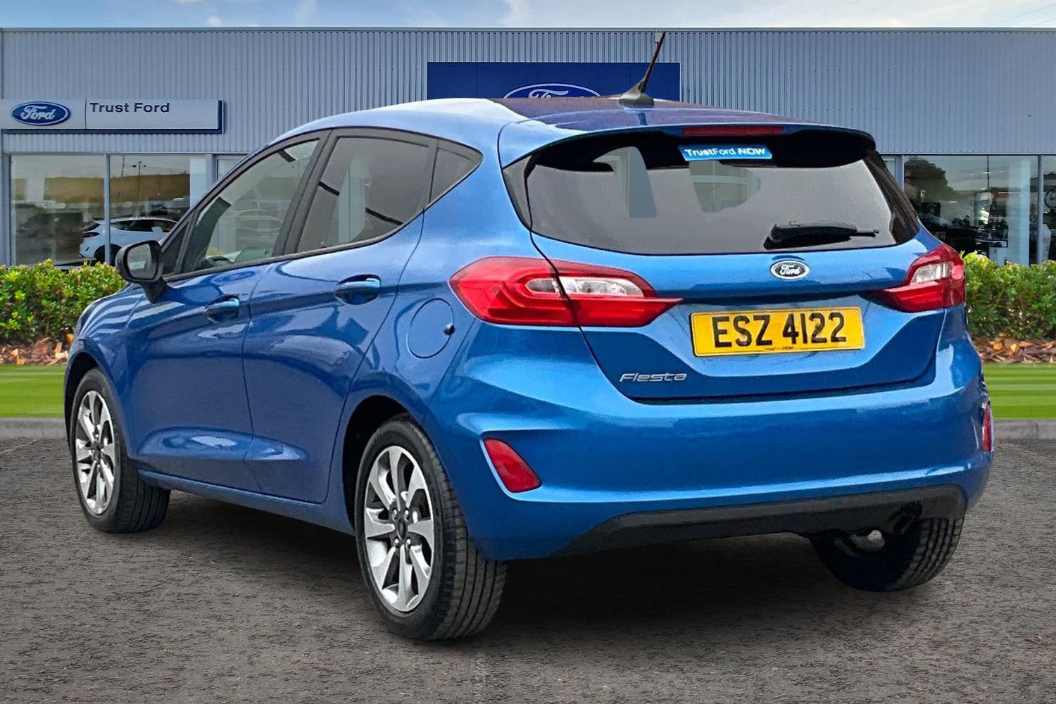 Ford FIESTA Photo 1