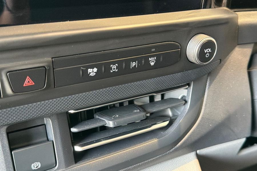 Ford TRANSIT CUSTOM Photo autoimg-8ef989f2f84aa2e7758e450138b871890572749d.jpg