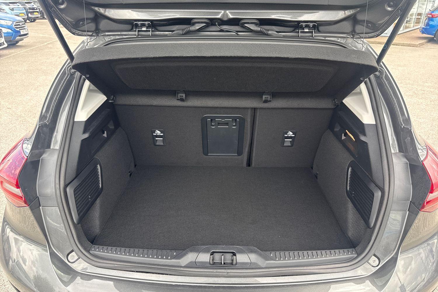 Ford FOCUS Photo 20
