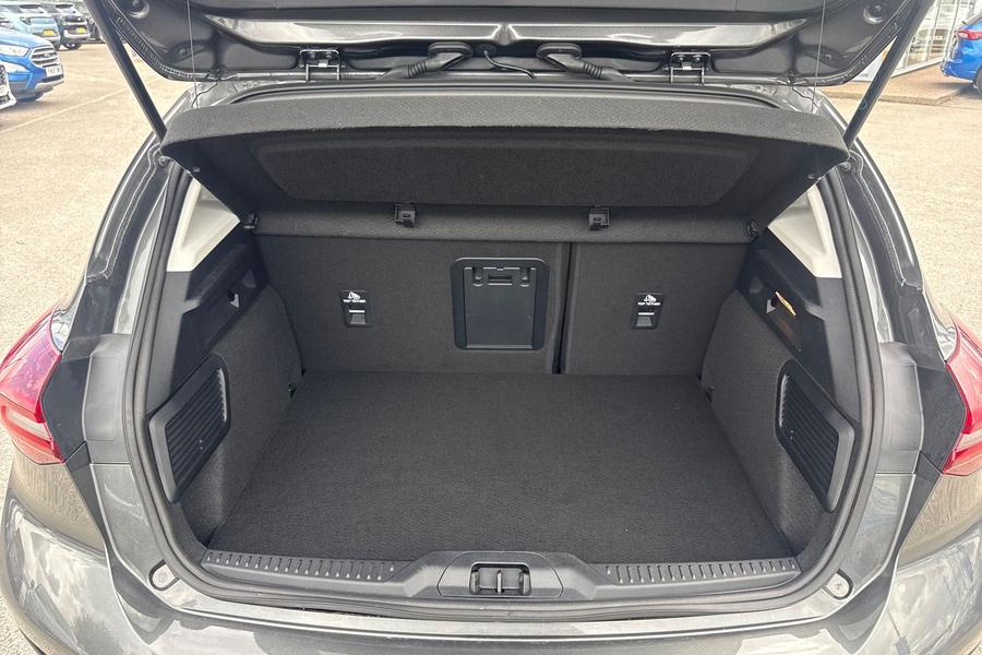 Ford FOCUS Photo autoimg-8efb4a7eb976e0e9efaee7c65604ffb492817e2d.jpg