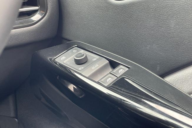 VOLKSWAGEN ID.3 Photo 33