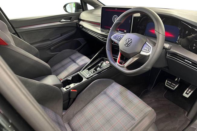 VOLKSWAGEN Golf Photo 6