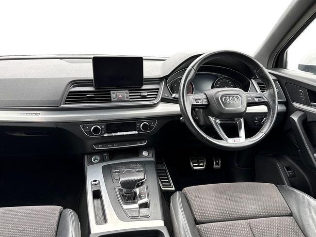AUDI Q5 Photo 11