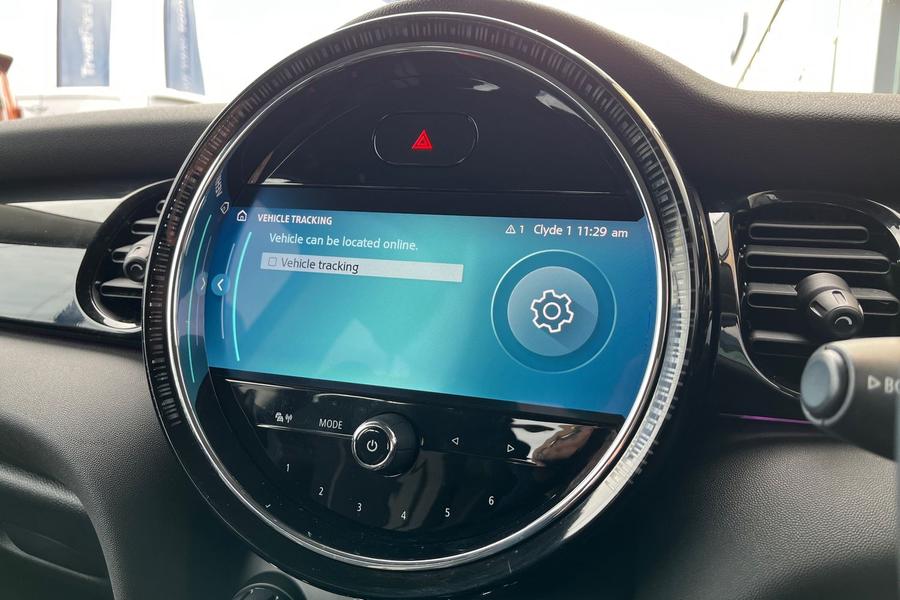 MINI Electric Hatch Photo autoimg-8f00cddc777a73e026daf67a3177aeb055592822.jpg