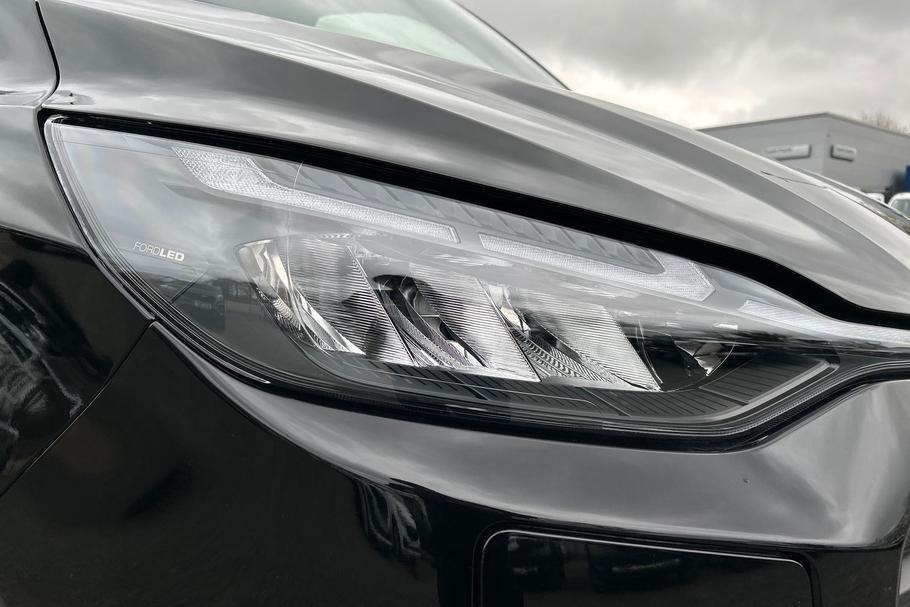 Used FORD TRANSIT CUSTOM MT75FFE 22