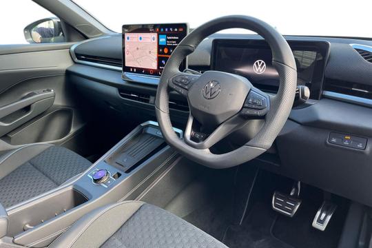 Volkswagen T-Roc Photo autoimg-8f09ebab1be5e98255f92845f50ce2b1c2cef24e.jpg