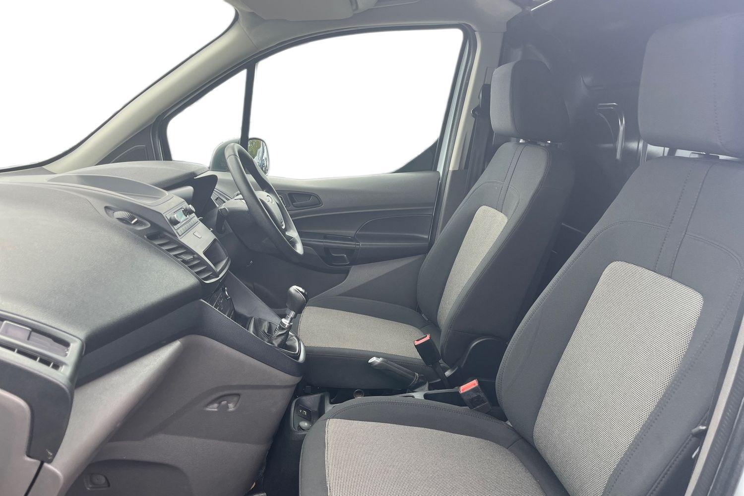 Ford TRANSIT CONNECT Photo 9
