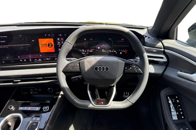 AUDI A6 Saloon Photo 11