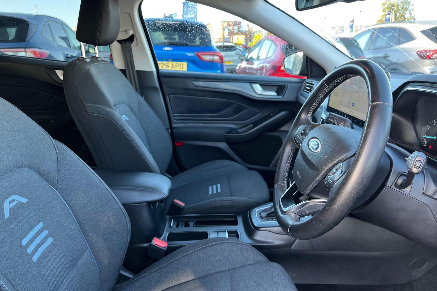 Ford Focus Photo 16