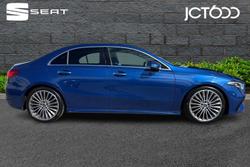 MERCEDES-BENZ A Class Photo 4