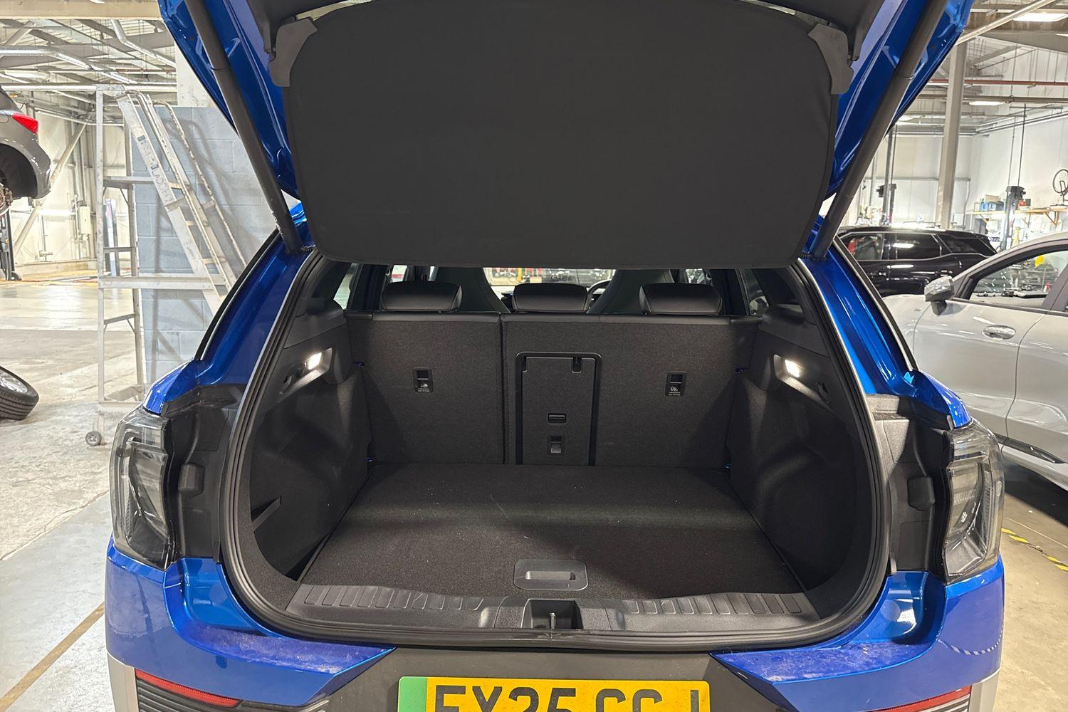 Ford Explorer Photo 20
