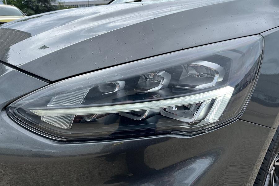 Ford Focus Photo autoimg-8f16a190feb6577f977e4004cddb5ceac681706e.jpg