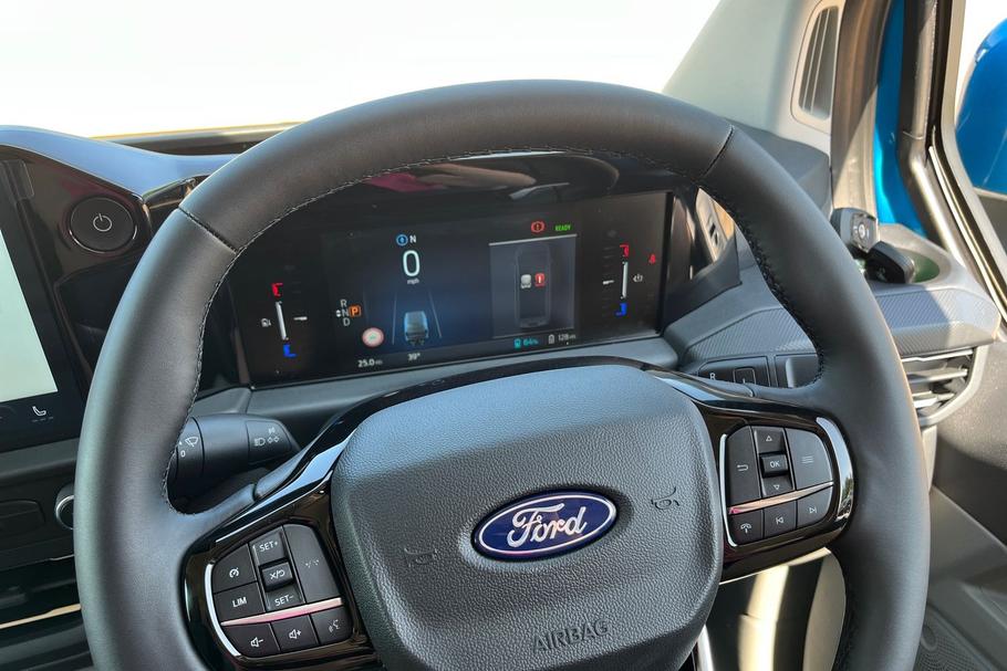 Used Ford E-TRANSIT CUSTOM MM75RCZ 32