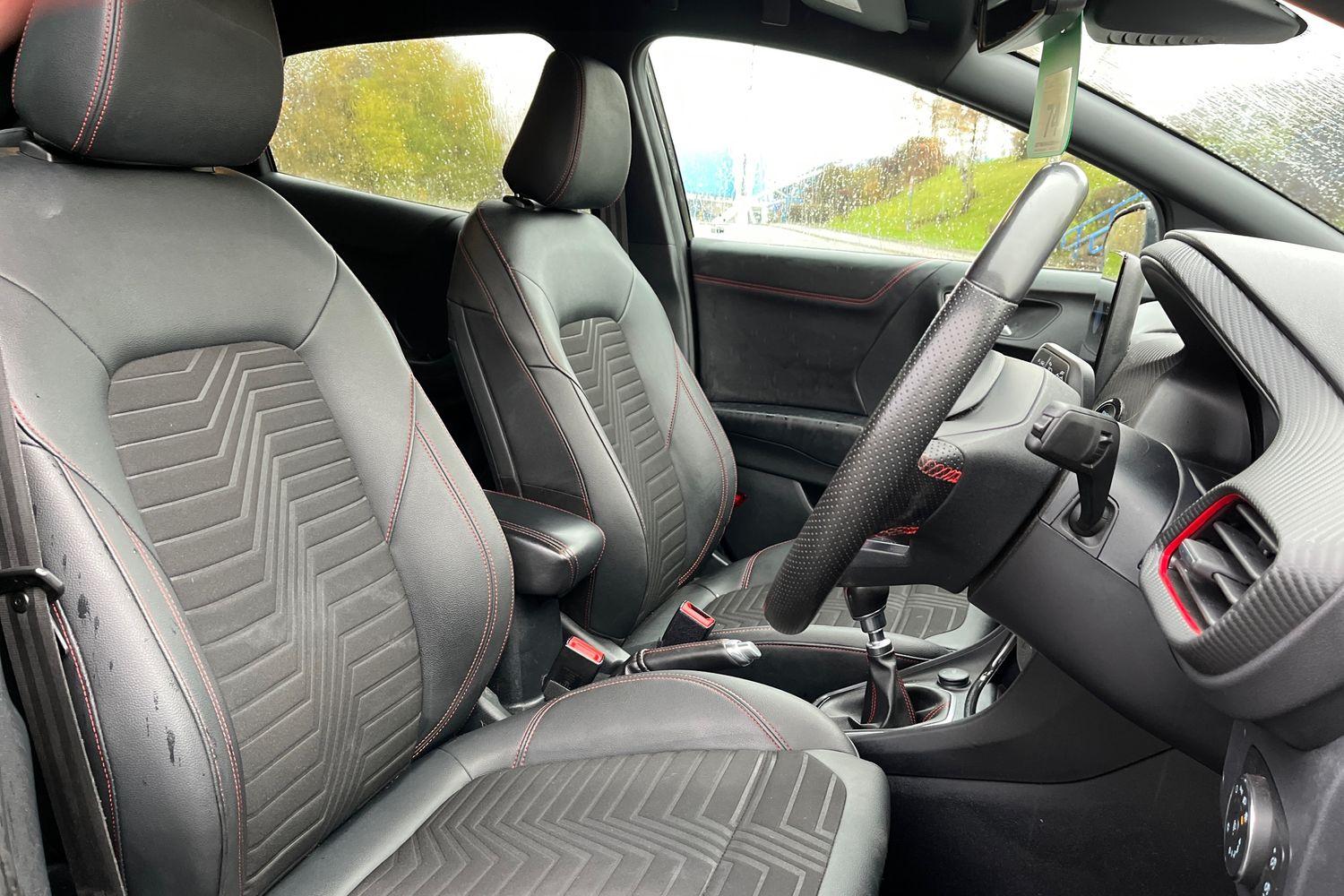 Ford PUMA Photo 16