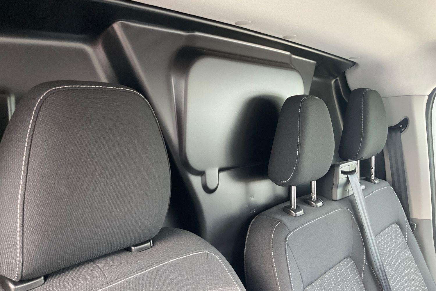 Ford E-Transit Custom Photo 31