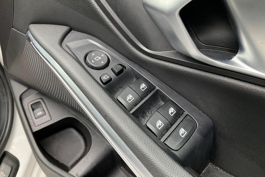 BMW 3 SERIES Photo autoimg-8f1e83bbcde628d60538ab38a2d22502c6b74e5a.jpg