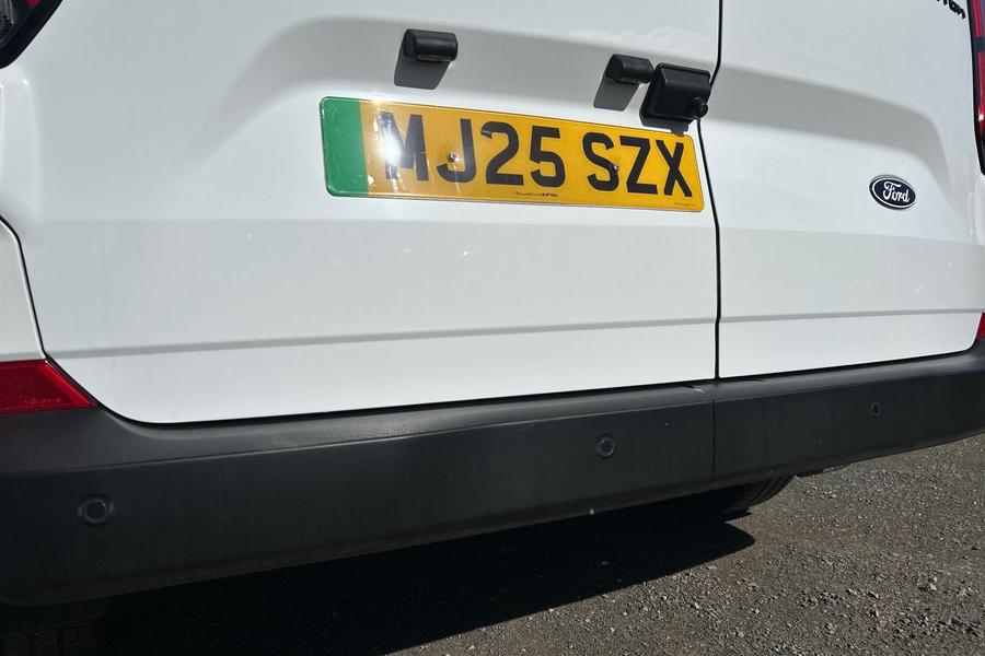 Ford E-TRANSIT CUSTOM Photo autoimg-8f2059919e42a40abacfd19469413586b819ad36.jpg