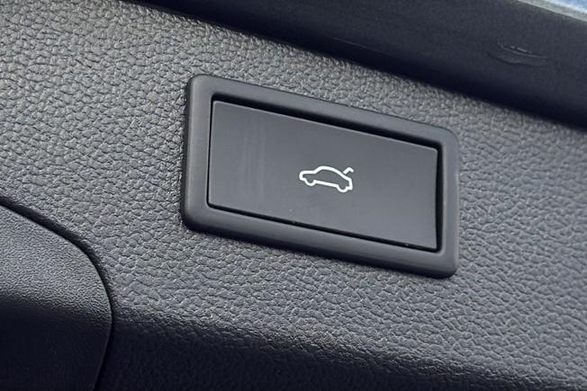 VOLKSWAGEN Passat Photo 48
