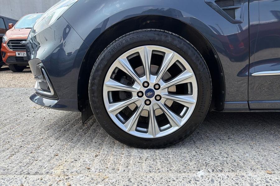 Ford S-Max Photo autoimg-8f21c374bd2ffd3bdaefd087147def1ca366cf0a.jpg