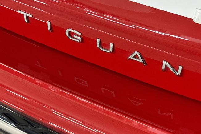 VOLKSWAGEN Tiguan Photo 37