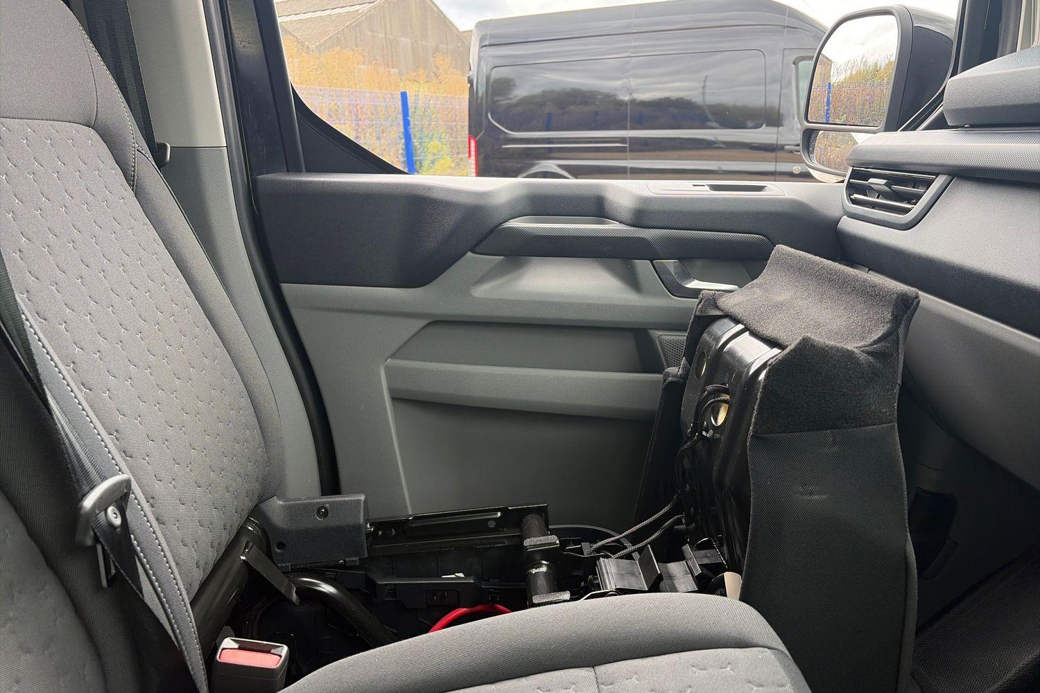 Ford TRANSIT CUSTOM Photo 32