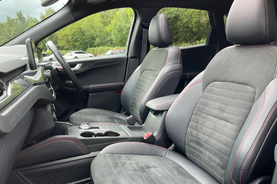 Ford KUGA Photo autoimg-8f2726e44451027fd67eec1c573c8188c8d505ff.jpg