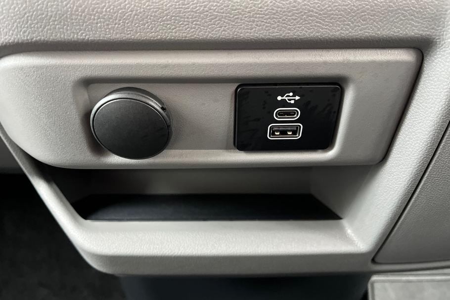 Used Ford E-TOURNEO CUSTOM 34