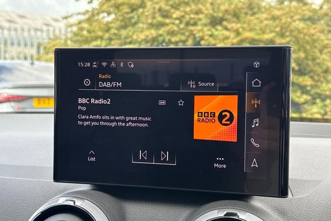 AUDI Q2 Photo 13