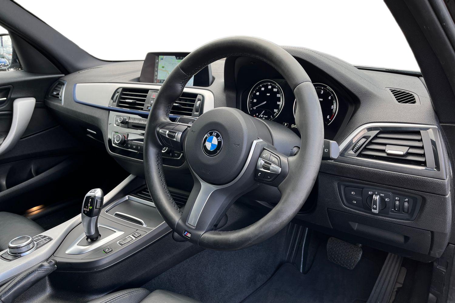 BMW 1 Series Photo 8