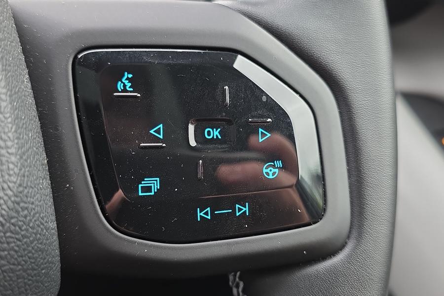 Ford Explorer Photo autoimg-8f3f87e9a2dc0b248111b2d17fa6d9b673e8ef46.jpg