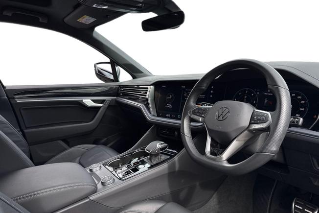 VOLKSWAGEN Touareg Photo 6
