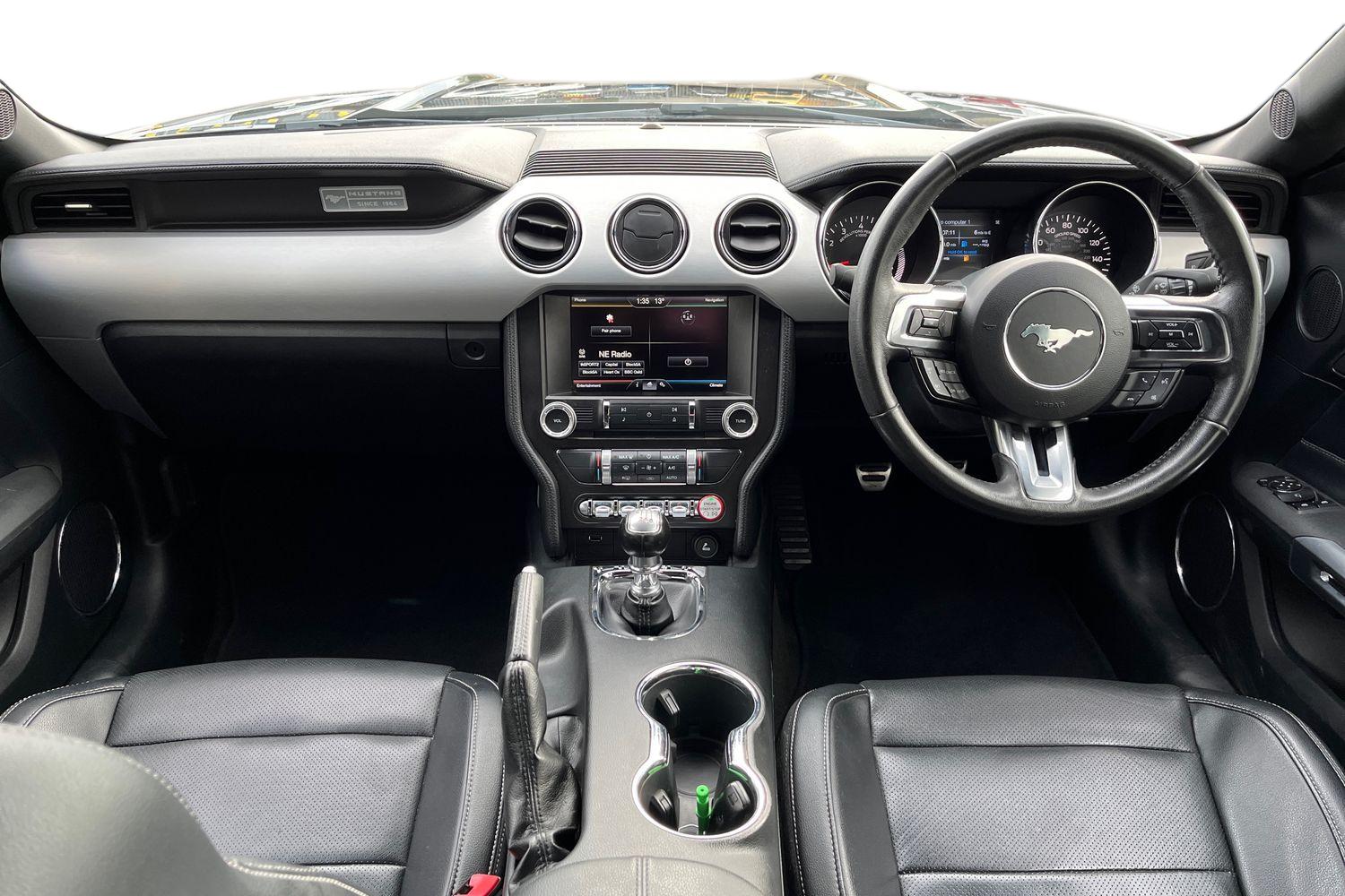 Ford MUSTANG Photo 9