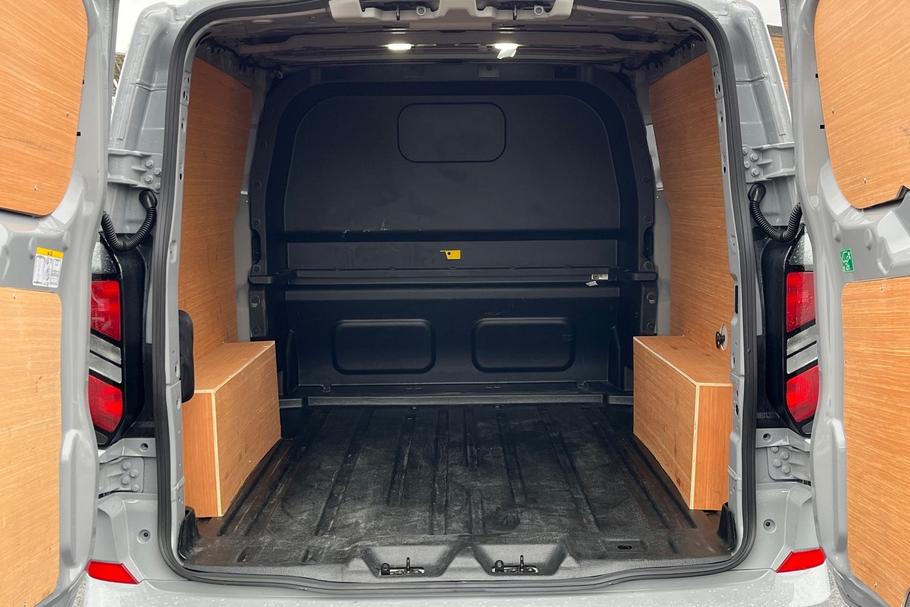 Used Ford TRANSIT CUSTOM 5