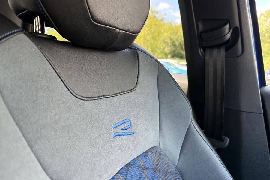 Volkswagen T-ROC Photo autoimg-8f4bbea465694865fba1d94677ae1d13d8b68371.jpg