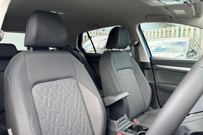 Volkswagen Golf Photo 31
