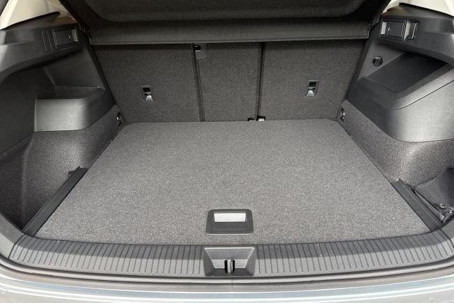 VOLKSWAGEN Tiguan Photo 12