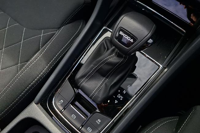 ŠKODA Karoq Photo 24
