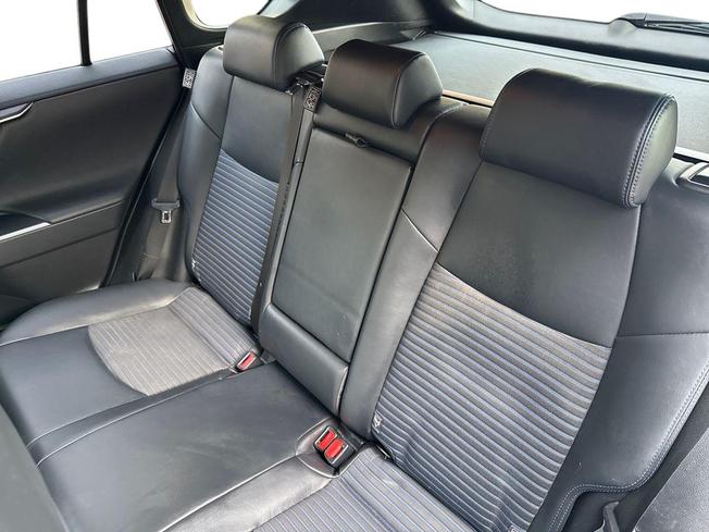 TOYOTA Rav4 Photo 9