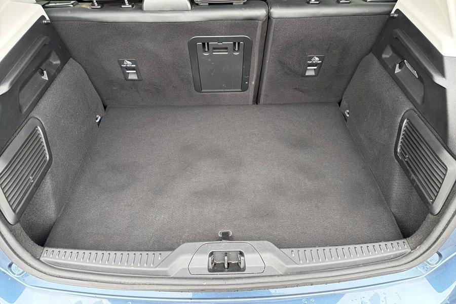 Ford FOCUS Photo autoimg-8f5b518f1a8adbb4cd6fb5e82215544135e66f45.jpg